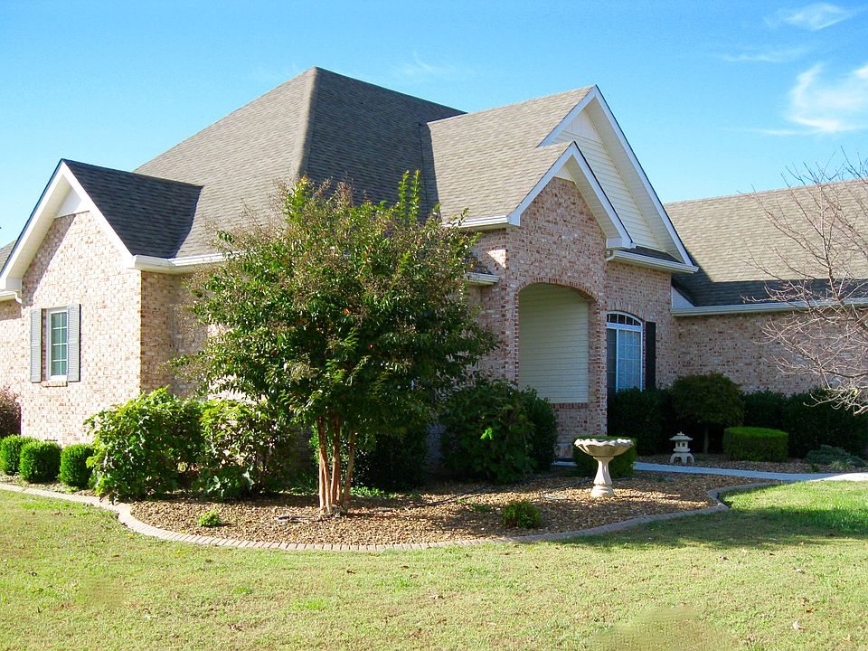 2012 Sq Ft. All Brick Home