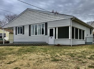 2 Lammers St, Hazlet, NJ 07730