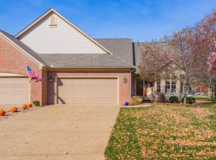 8 Alder Ct, Bloomington, IL
