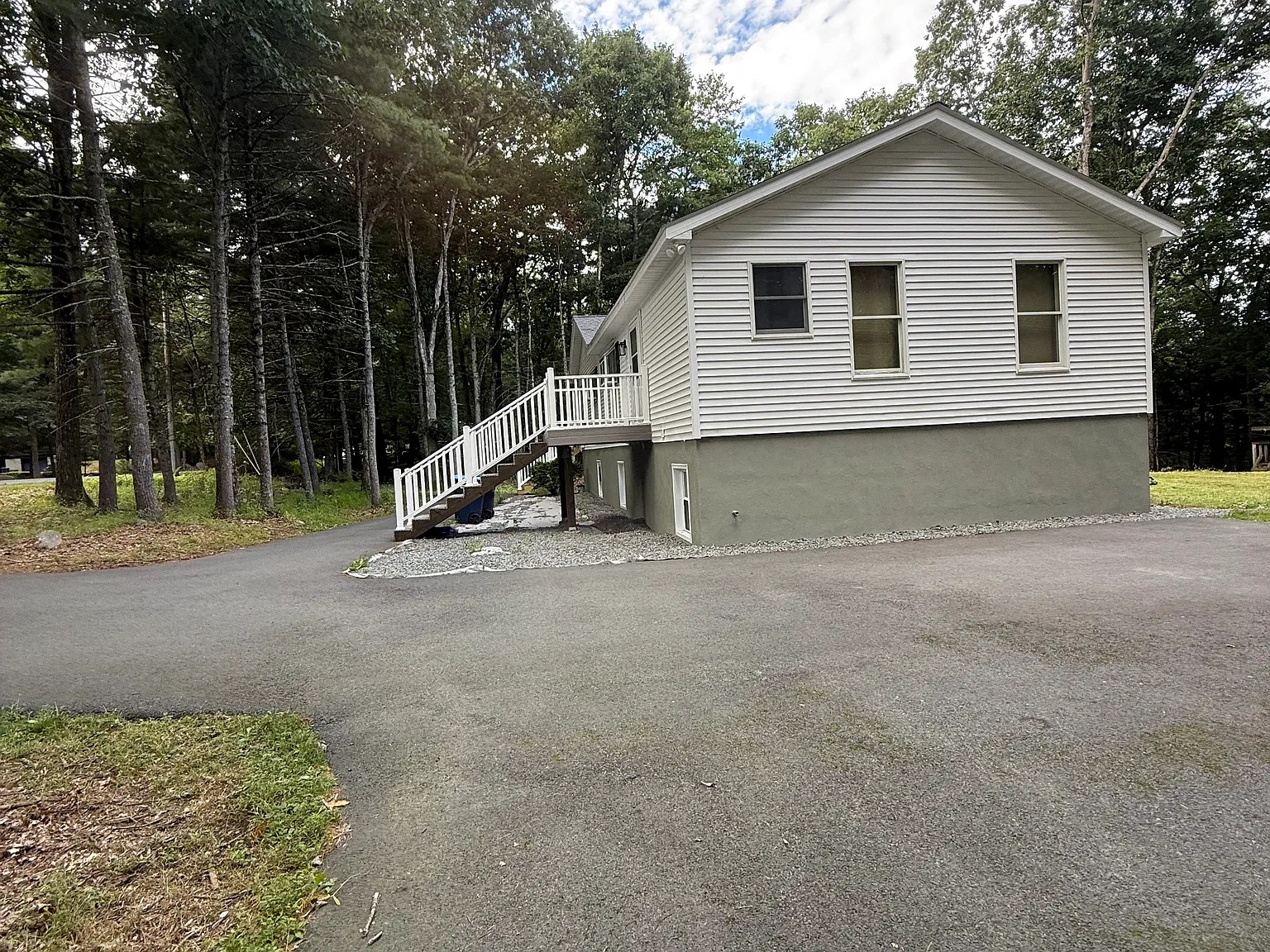 1 bed, 850 sqft, $1,700 — Photo 3