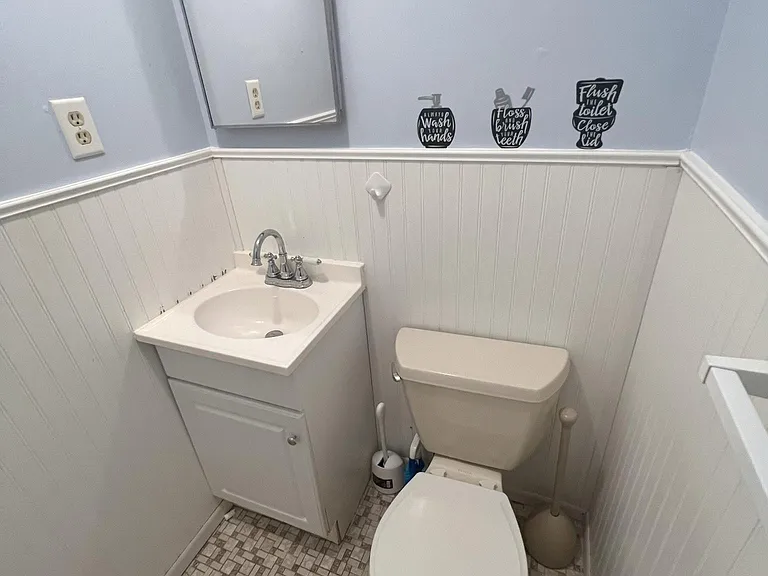 54 Village Green Way — Photo 15
