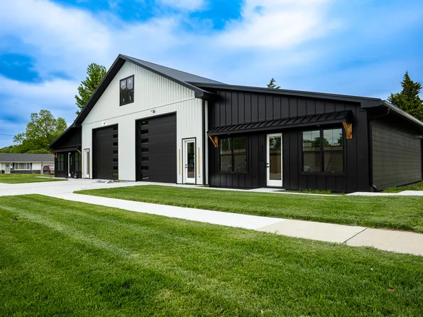 306 A & B North Hunt St, Cameron, MO 64429