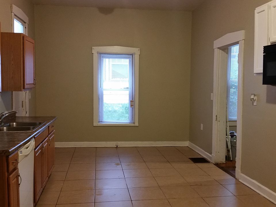 1st image of 817 N Temple Ave