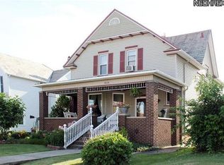 816 N Water St, Uhrichsville, OH 44683