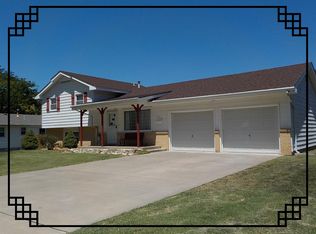 930 Redwood St, Junction City, KS 66441