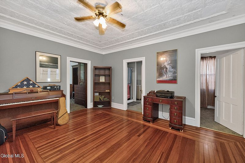 5th image of 96 Hudson Avenue