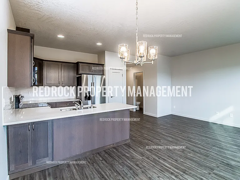 319 S Woodlawn Ln #1 — Photo 18