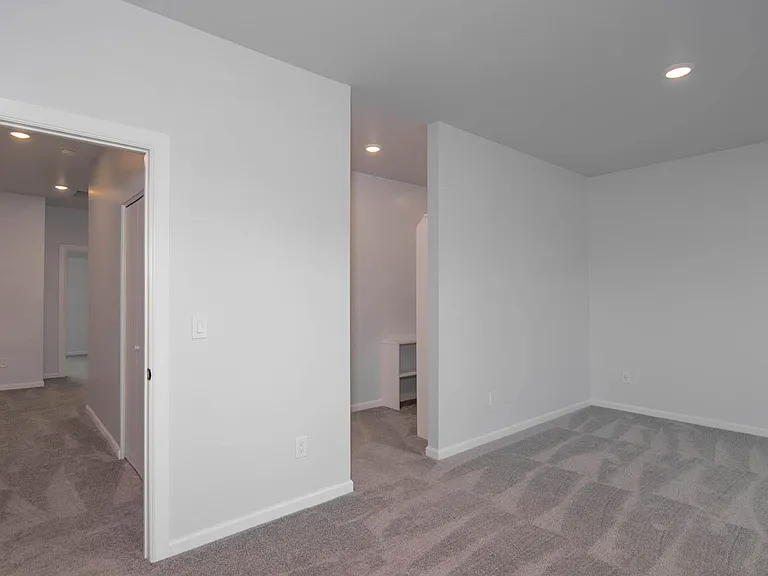 12402 E Broadway Ave — Photo 10