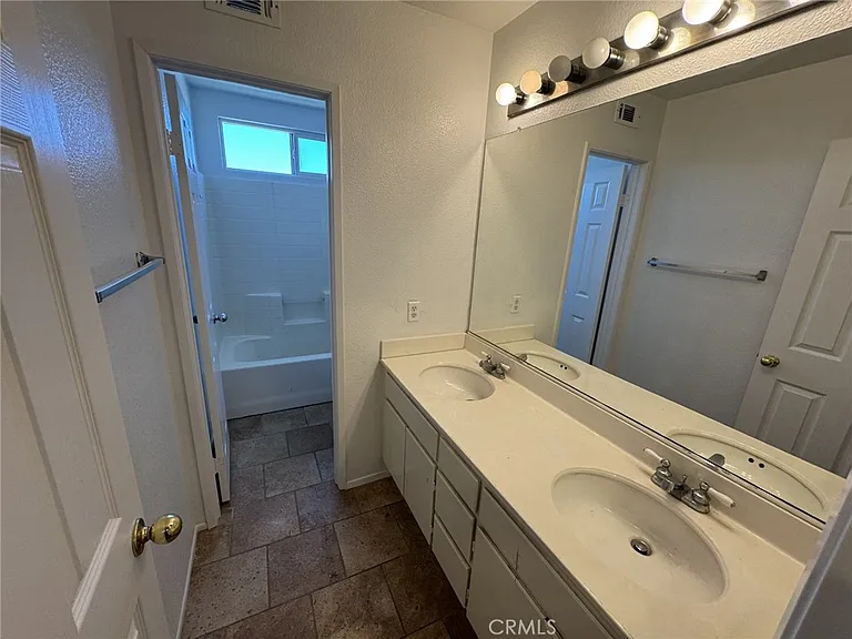 13858 Buckskin Trail Dr — Photo 23