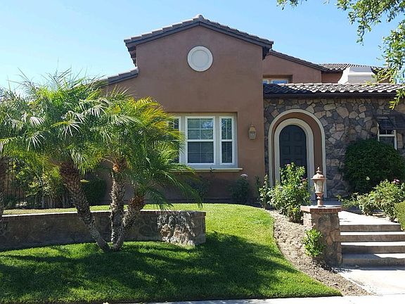 3rd image of 26562 Black Oak Dr