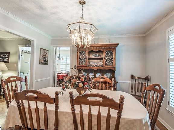 5th image of 4901 Crosscreek Ln