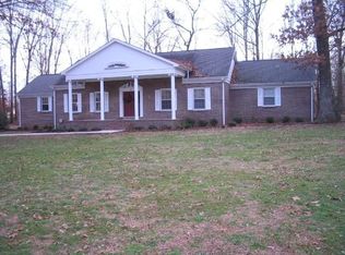 205 Heritage Dr, Tullahoma, TN 37388