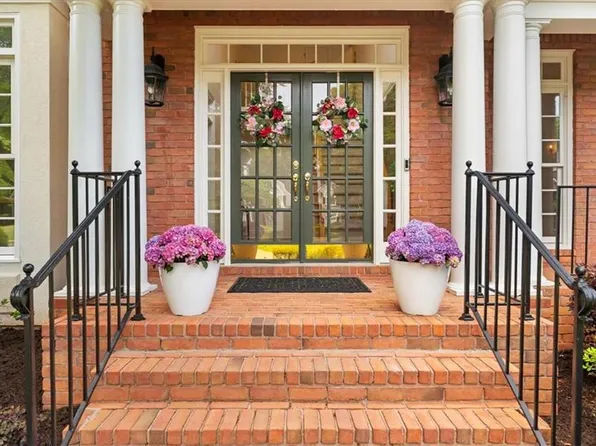 702 Cheswich Overlook SE, Marietta, GA 30067