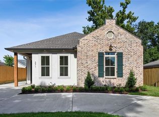 271 Gordon Ave, Harahan, LA 70123