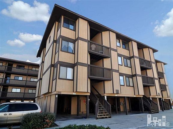 2nd image of 1311 S Lake Park Boulevard #16B