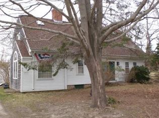 93 Hunters Brook Rd, Sagamore Beach, MA 02562