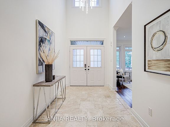 3rd image of 1087 Nantyr Dr
