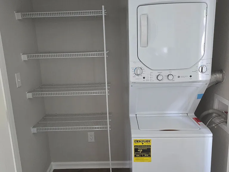 723 Mill St #1 — Photo 6