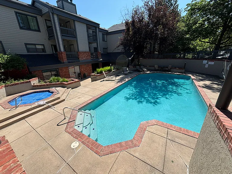 2727 Folsom St #230 — Photo 14