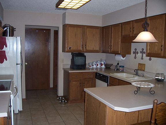 4th image of 7532 Allspice Cir N