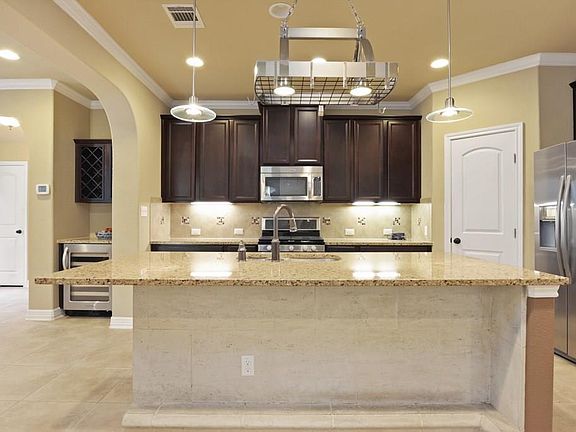 2nd image of 12124 Terraza Cir #Townhouse 20