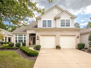 21469 Woodview Cir, Strongsville, OH 44136
