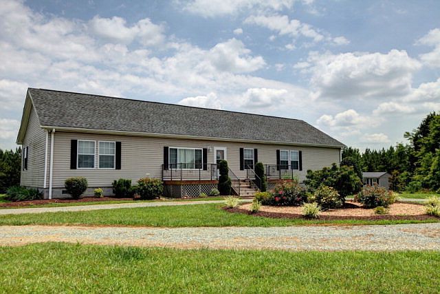 1st image of 222 Vista Hill Ln