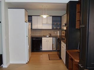 372 Central Park Ave #3J, Scarsdale, NY 10583