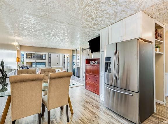 4th image of 225 Kaiulani Ave APT 506