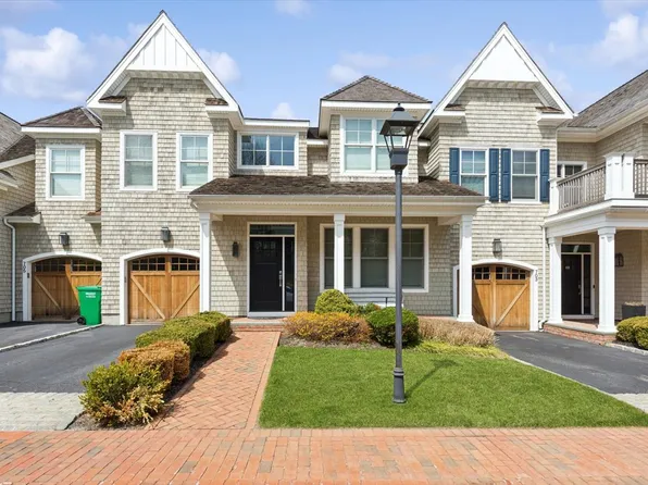 704 High Pond Ln, Southampton, NY 11968
