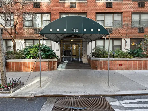 310 E 49th St APT 7B, Manhattan, NY 10017