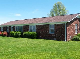 2012 Deerfield Ln, Wickliffe, KY 42087