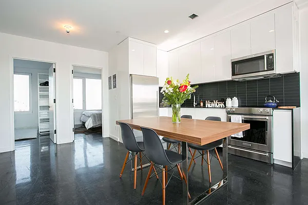 Rented by Compass | media 14