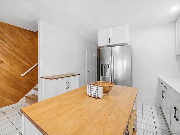 4th image of 2127 Berry St