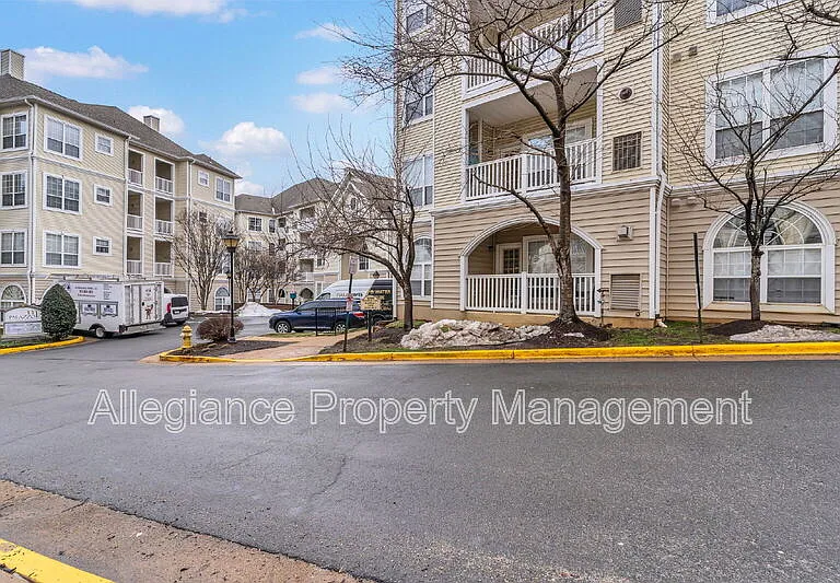 4560 Strutfield Ln #1414 — Photo 3