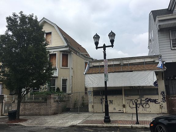 2nd image of 661-663 Mount Prospect Ave
