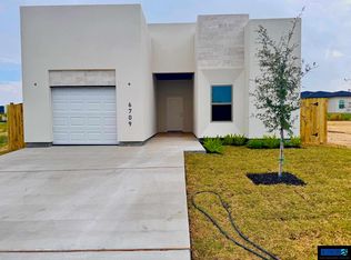 6709 El Freno Ln, Laredo, TX 78043
