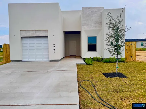 6709 El Freno Ln, Laredo, TX 78043