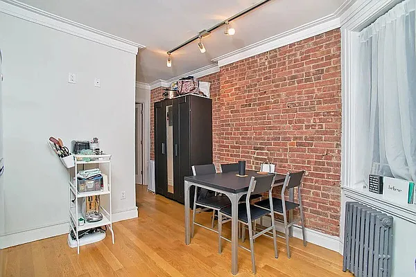 Rented by Living New York | media 9