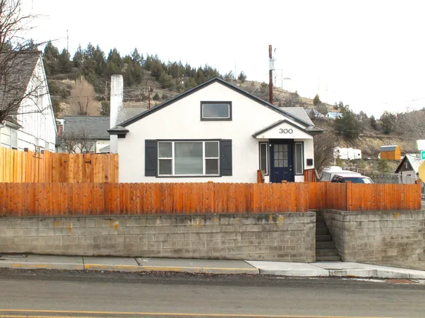 300 E Main St, John Day, OR 97845