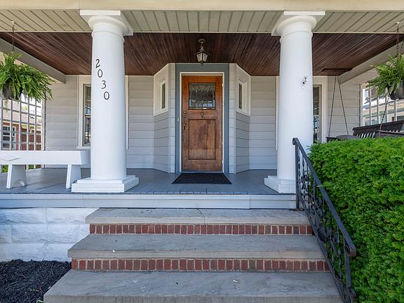 2nd image of 2030 Warren Rd