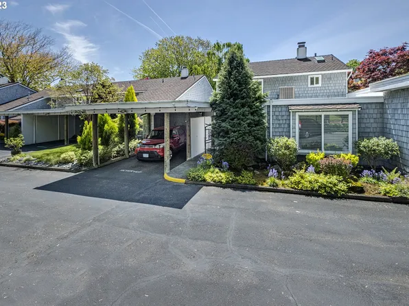 650 N Hayden Bay Dr, Portland, OR 97217