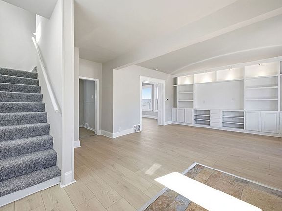 5th image of 1922 S 24th St