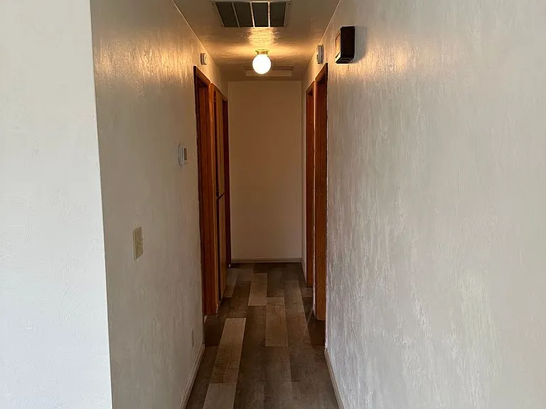 403 S 37th Pl — Photo 19