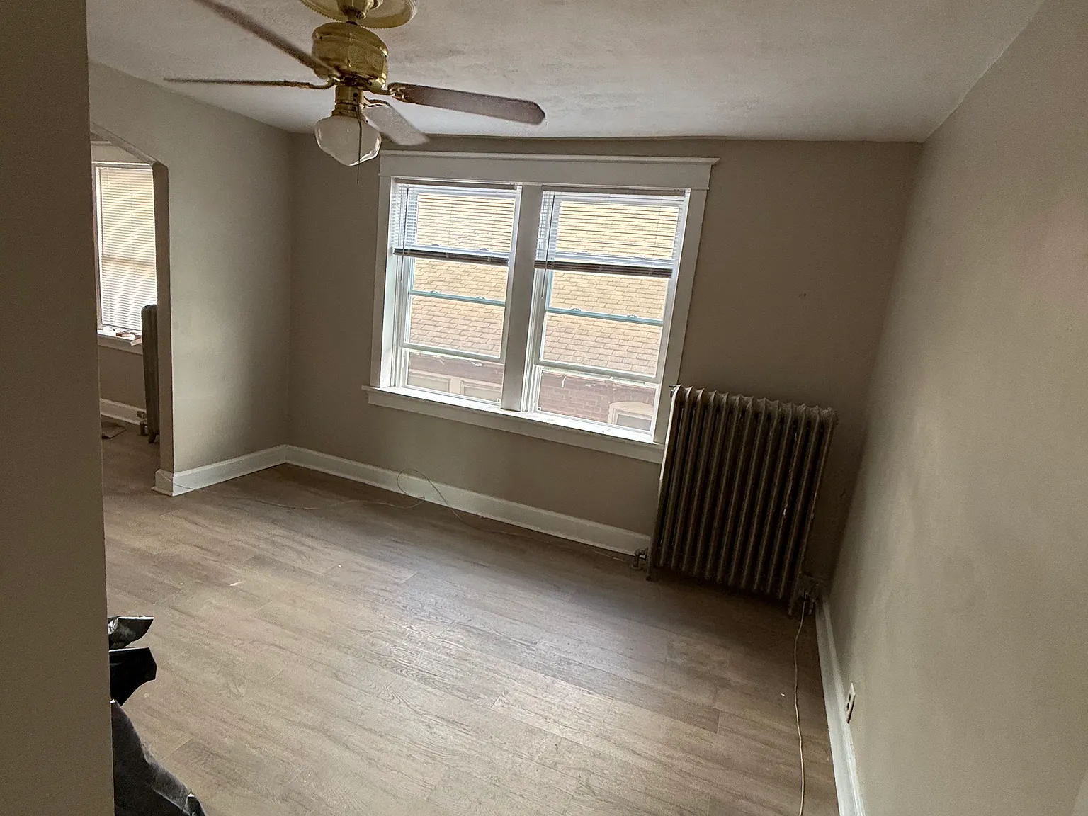 1 bed, 800 sqft, $1,050 — Photo 4