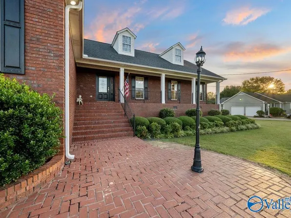 109 Pitts Dr, Gadsden, AL 35903