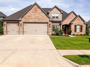 271 Santa Teresa Pl, Springdale, AR 72762