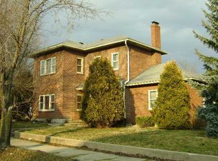 322 N Harrison St, Rushville, IN 46173