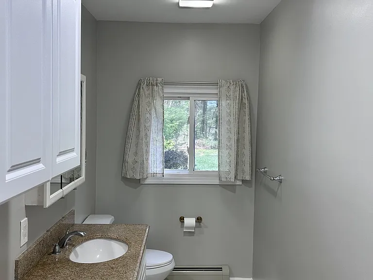 1st Floor Bathroom