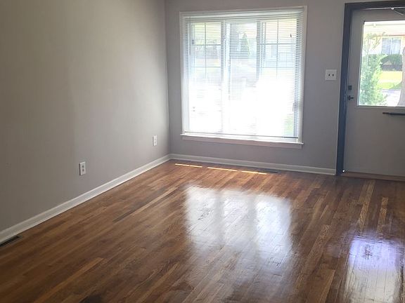 3rd image of 18508 Flamingo Ave